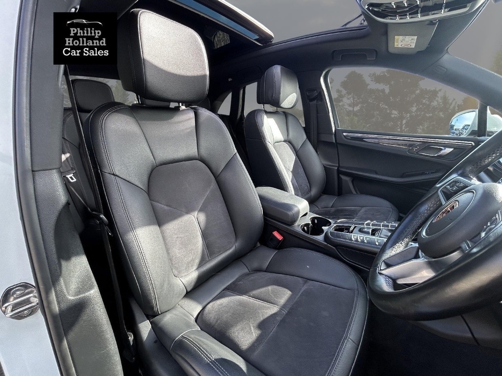 Porsche Macan Suv MV17DVC White #6