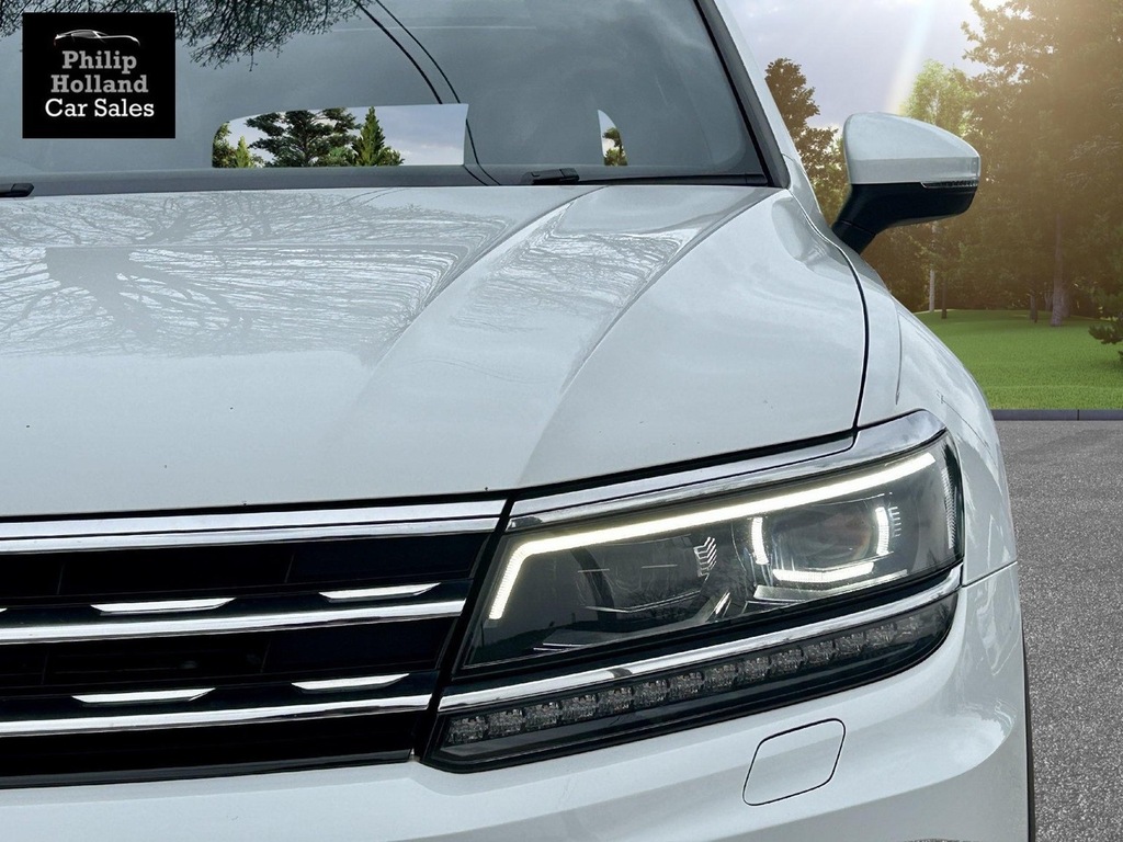 Volkswagen Tiguan Suv SY16VVT White #3