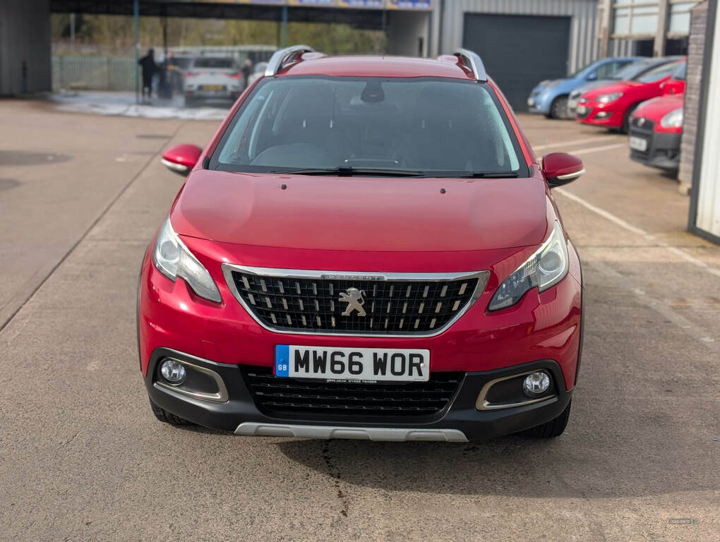 Peugeot 2008 1.2 Puretech Allure MW66WOR Red #3