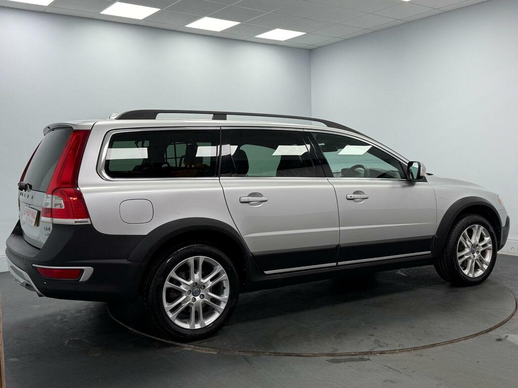 Volvo XC70 D4 181 Se Lux Awd Geartronic Silver #4