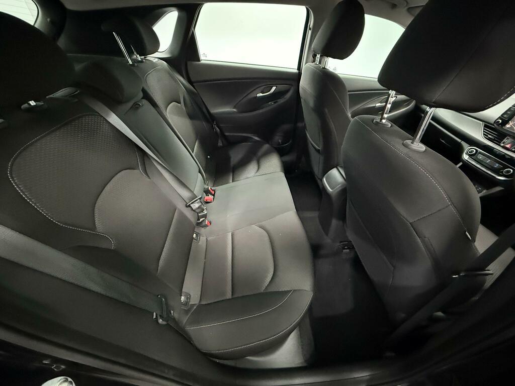 Hyundai I30 1.4T Gdi Se Nav Black #6