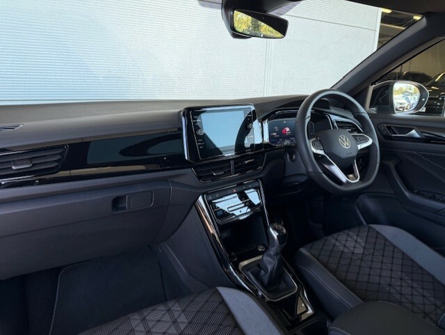 Volkswagen T-Roc 1.5 Tsi Black Edition Plus 150 Bhp MC75VML Silver #6