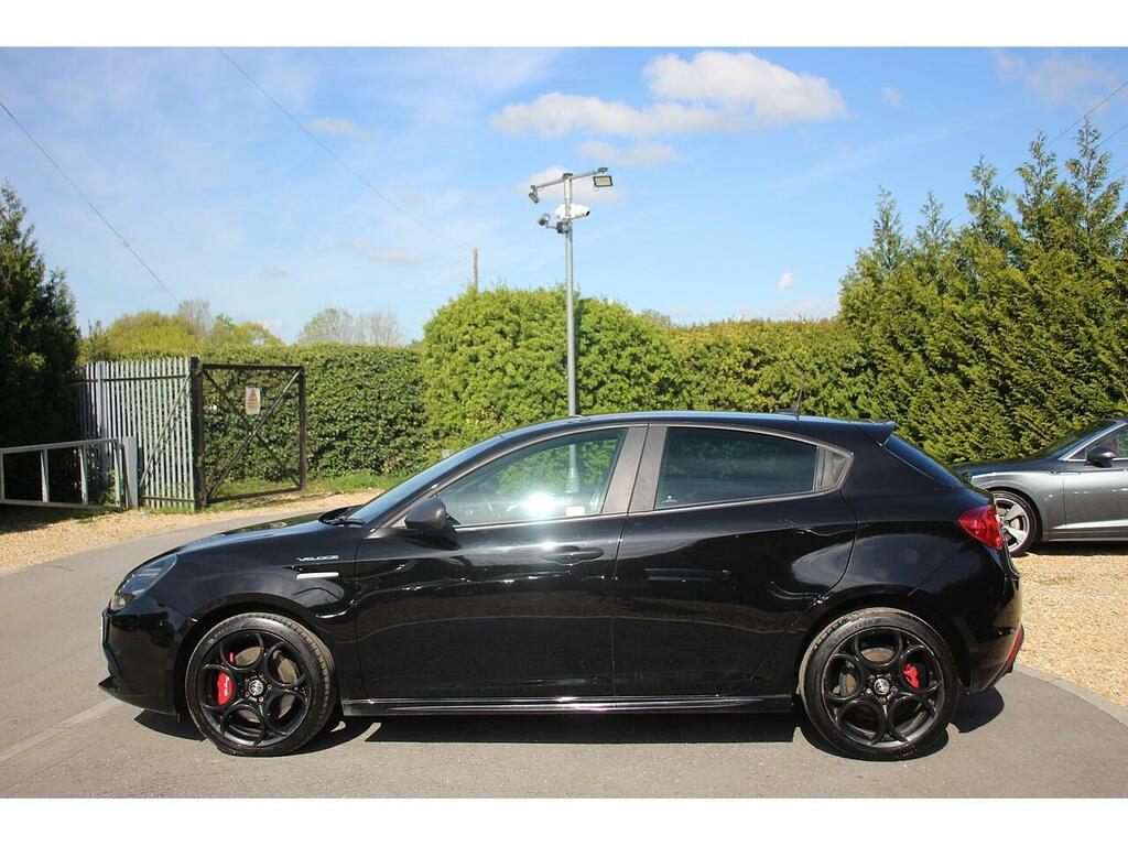 Alfa Romeo Giulietta Hatchback Black #5
