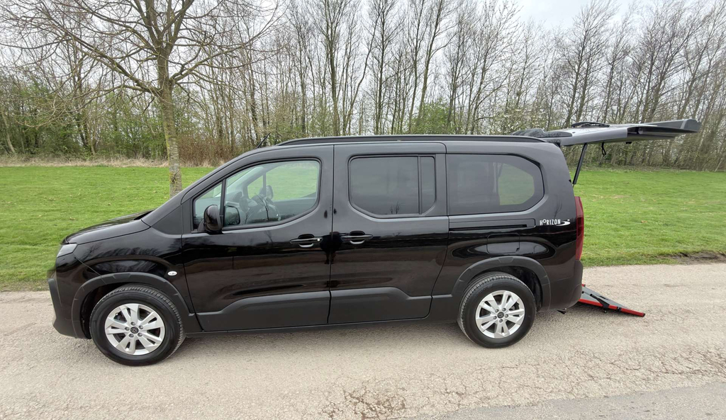 Peugeot Rifter Horizon Lwb XL 5 Seats Wheelchair Accessible Veh 