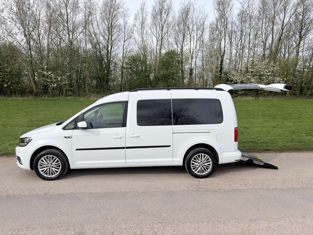 Volkswagen Caddy Maxi Life C20 Wheelchair Accessible Vehicle Wav 