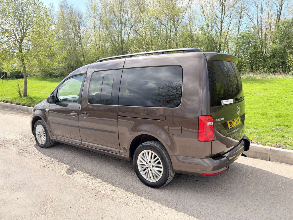 Volkswagen Caddy Maxi Life C20 8,000 Miles Wheelchair Accessible Vehicles W #5