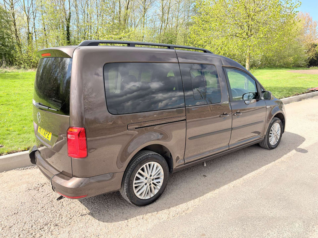 Volkswagen Caddy Maxi Life C20 8,000 Miles Wheelchair Accessible Vehicles W #4