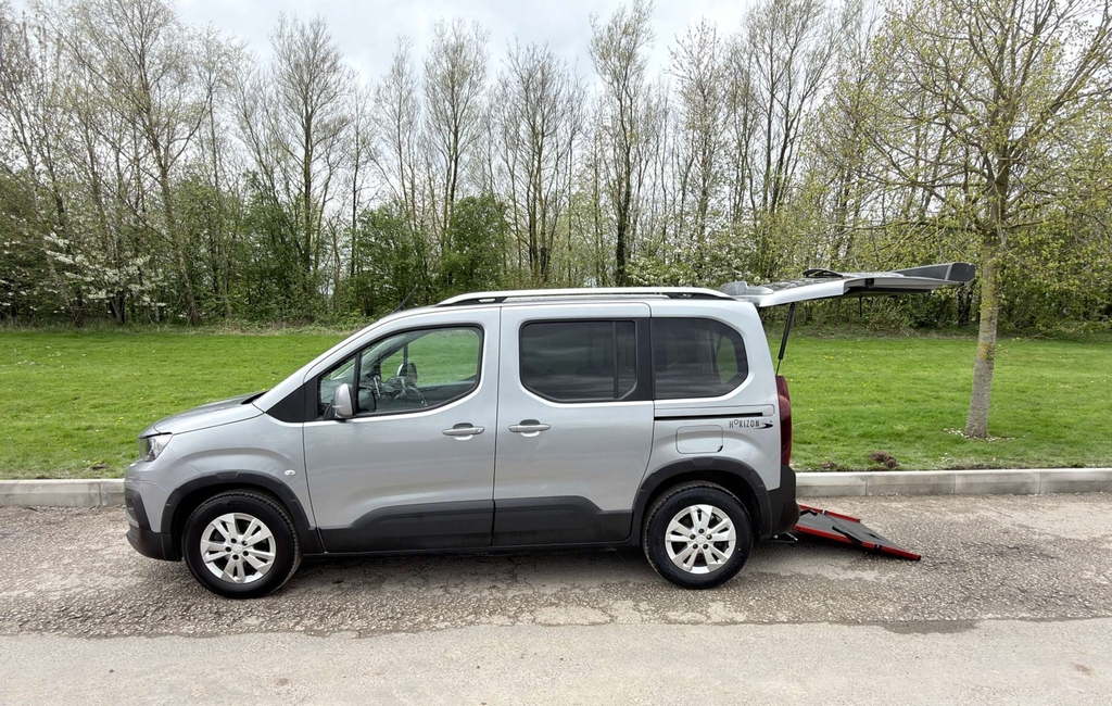Peugeot Rifter Hdi Low Miles5 Seats Wheelchair Accessible Vehi 