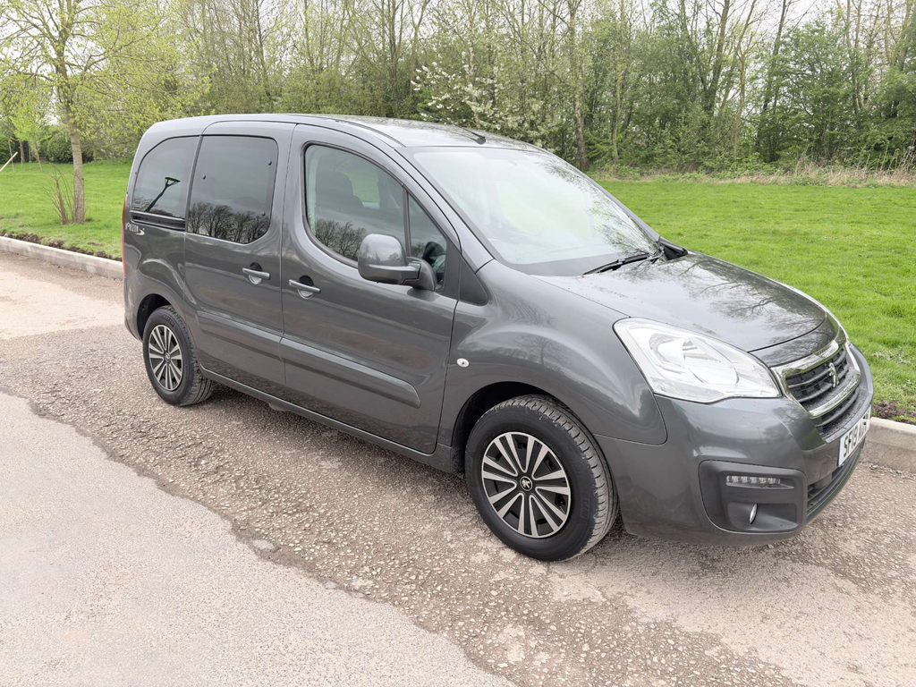 Peugeot Partner Tepee Horizon 5 Seats 7,000 Miles Wheelchair Accessibl #2