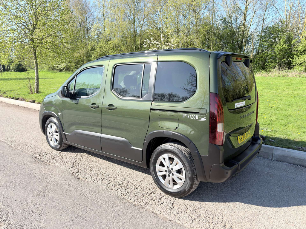 Peugeot Rifter Horizon Hdi 5 Seats Wheelchair Accessible Vehicl  #5