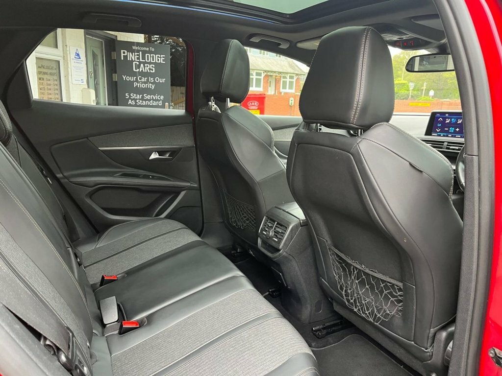 Peugeot 3008 1.2L Gt Line Premium LJ18XCP Red #4