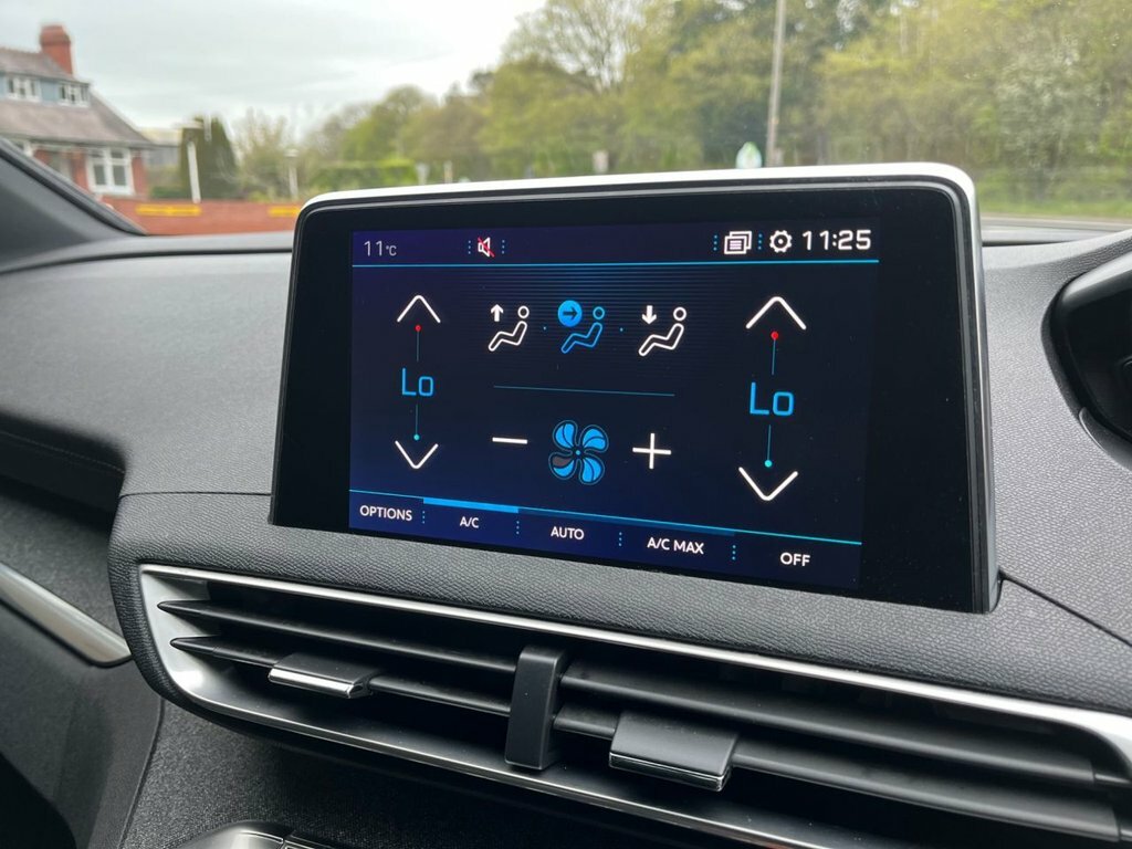 Peugeot 3008 1.2L Gt Line Premium LJ18XCP Red #3