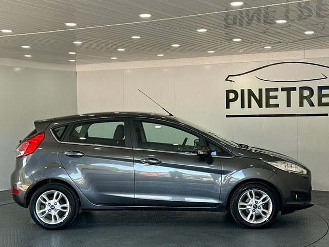 Ford Fiesta 1.5 Tdci Zetec Hatchback Euro 6 CN16YVG Grey #4