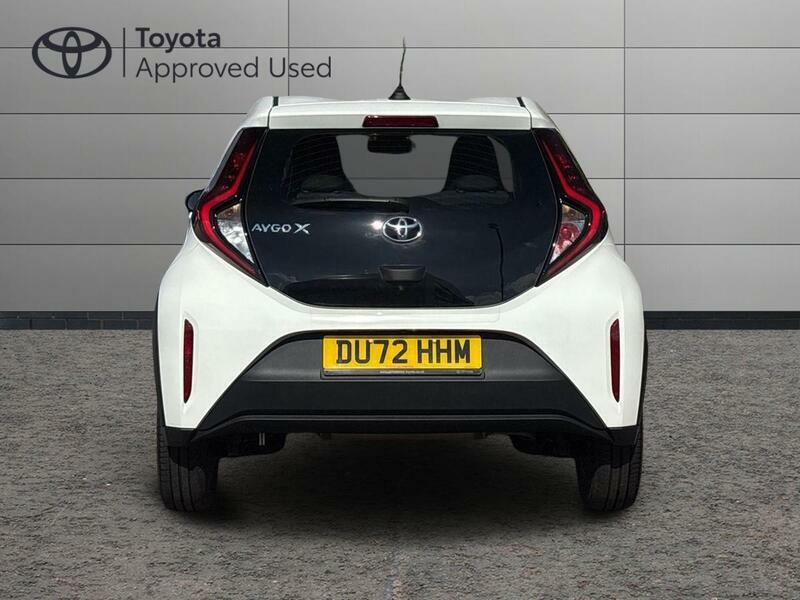 Toyota Aygo X 1.0 Vvt-i Pure Hatchback Euro 6 DU72HHM White #4