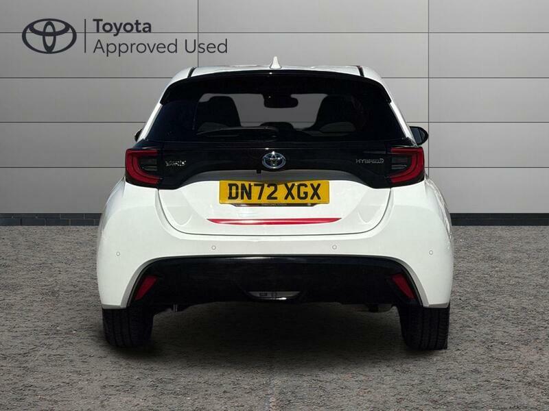 Toyota Yaris 1.5 Vvt-h Excel Hatchback Hybrid E-cvt DN72XGX White #4