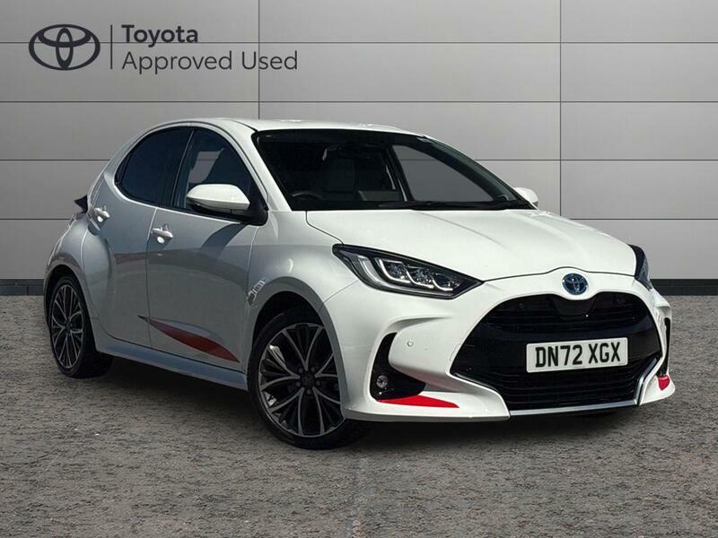 Toyota Yaris 1.5 Vvt-h Excel Hatchback Hybrid E-cvt White