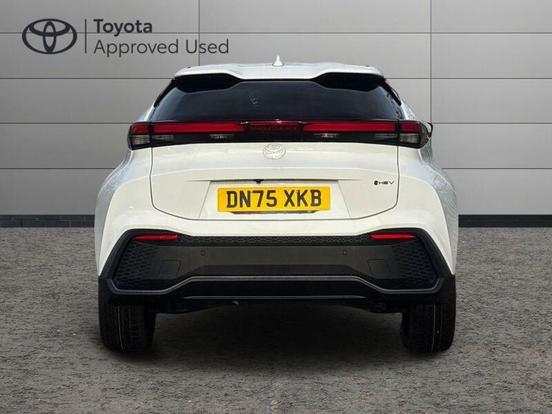 Toyota C-Hr 1.8 Vvt-h Design Suv Hybrid Cvt Euro 6 DN75XKB White #4