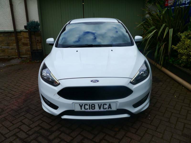 Ford Focus 1.0 Ecoboost 140 St-line Navigation - 2018 18 YC18VCA White #2