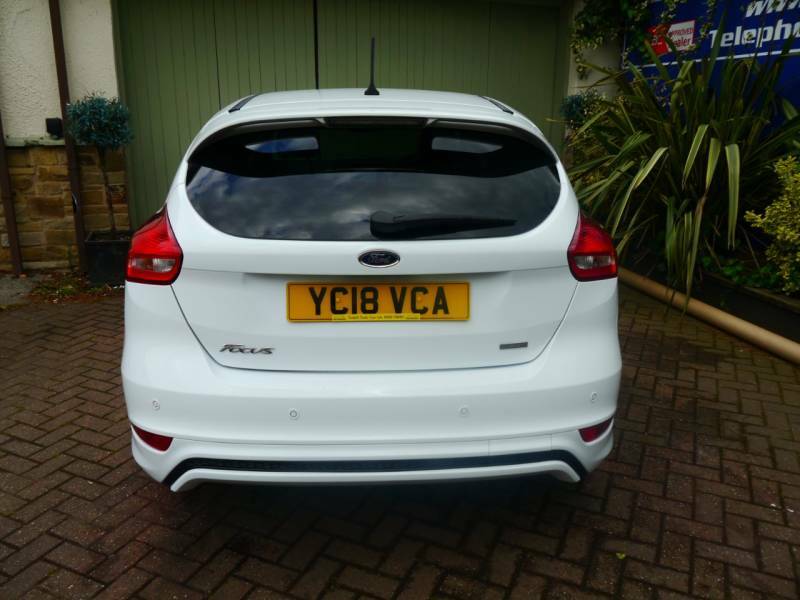 Ford Focus 1.0 Ecoboost 140 St-line Navigation - 2018 18 YC18VCA White #5