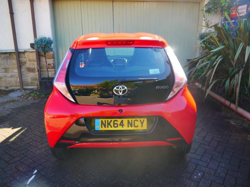 Toyota Aygo 1.0 Vvt-i X-pression Low Mileage - 2014 64 NK64NCY Red #5