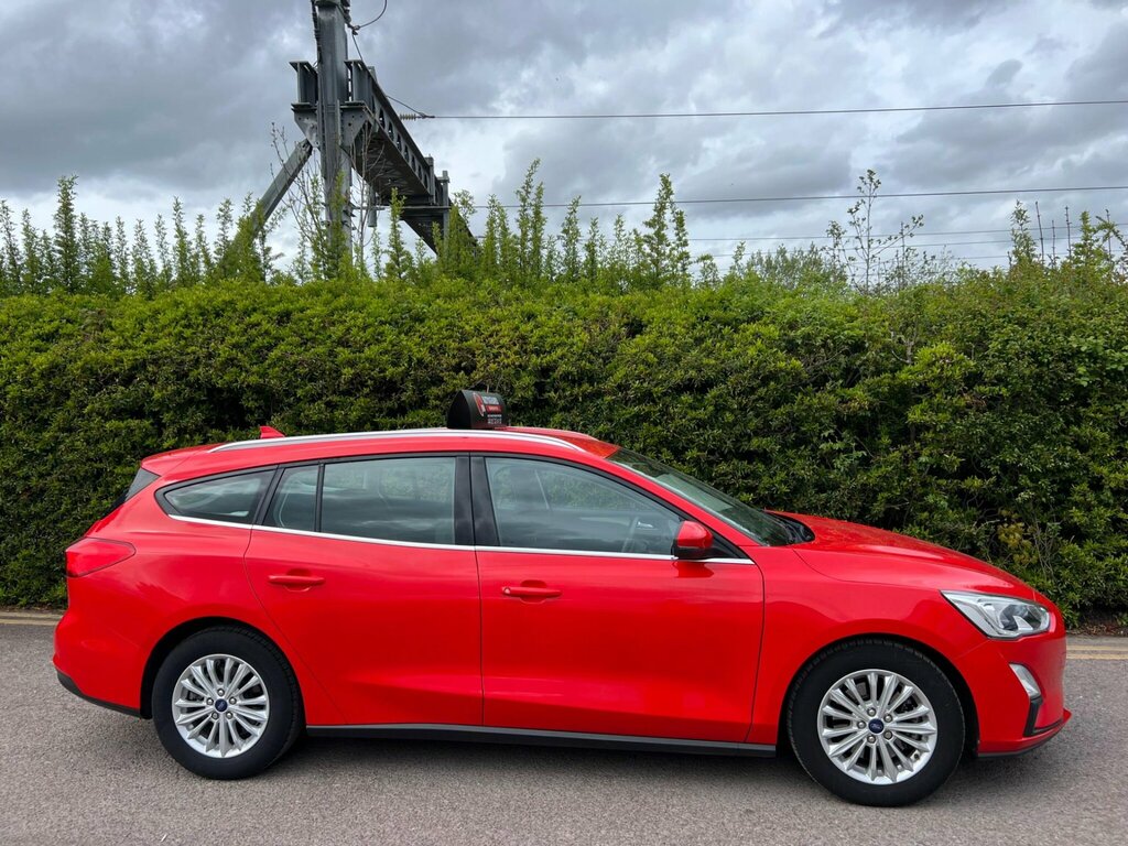 Ford Focus 1.0T Ecoboost Titanium Euro 6 Ss Red #4