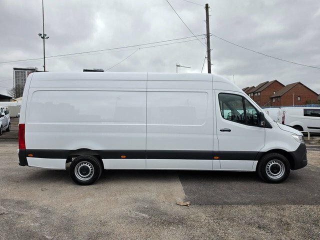 Mercedes-Benz Sprinter 2.0 315 Cdi Progressive Lwb Gah Chiller Rwd L3 H2 White
