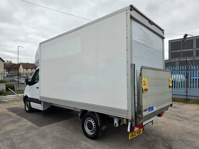 Mercedes-Benz Sprinter 2.0 315 Cdi Progressive Luton Tailiuft Rwd L3 150 KN22WDK White #3