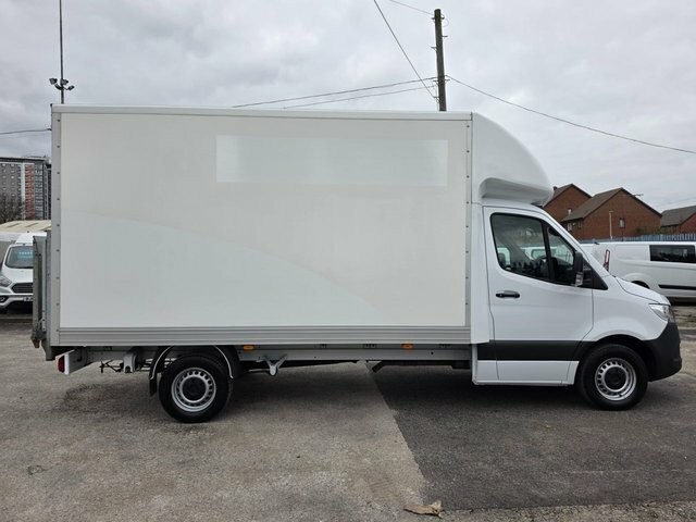 Mercedes-Benz Sprinter 2.0 315 Cdi Progressive Luton Tailiuft Rwd L3 150 White
