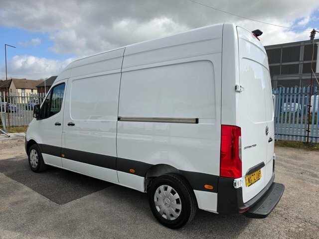 Mercedes-Benz Sprinter 2.0 315 Cdi Premium Mwb L2 H2 150 Bhp Euro 6 WX72UAP White #3
