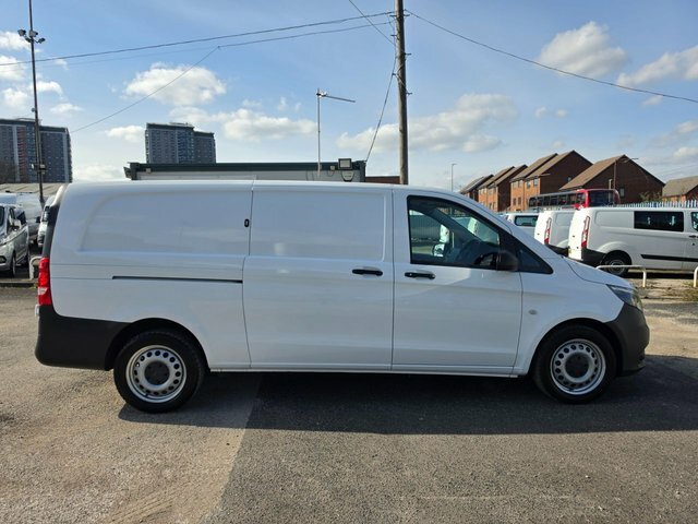 Mercedes-Benz Vito 2.0 116 Cdi Progressive Xlwb G-tronic Rwd L3 163 B White
