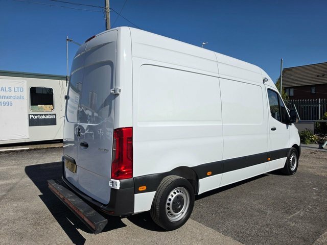 Mercedes-Benz Sprinter 2.1 314 Cdi Mwb Gah Chiller L2 H2 143 Bhp Euro 6 YE21OBB White #4