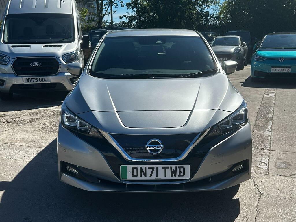 Nissan Leaf 40Kwh Tekna DN71TWD Silver #2