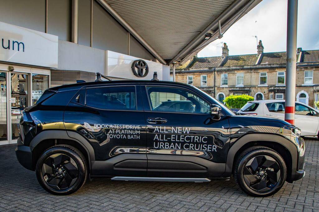Toyota Urban Cruiser 61Kwh Design WR75LXM Black #3