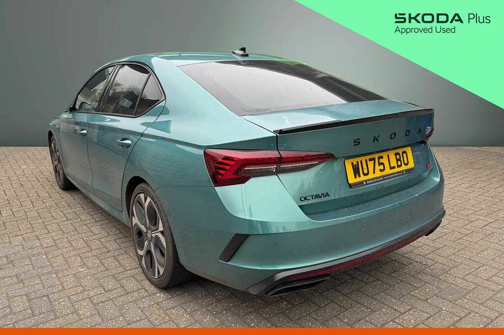 Skoda Octavia 2.0 Tsi Vrs Dsg WU75LBO Green #3