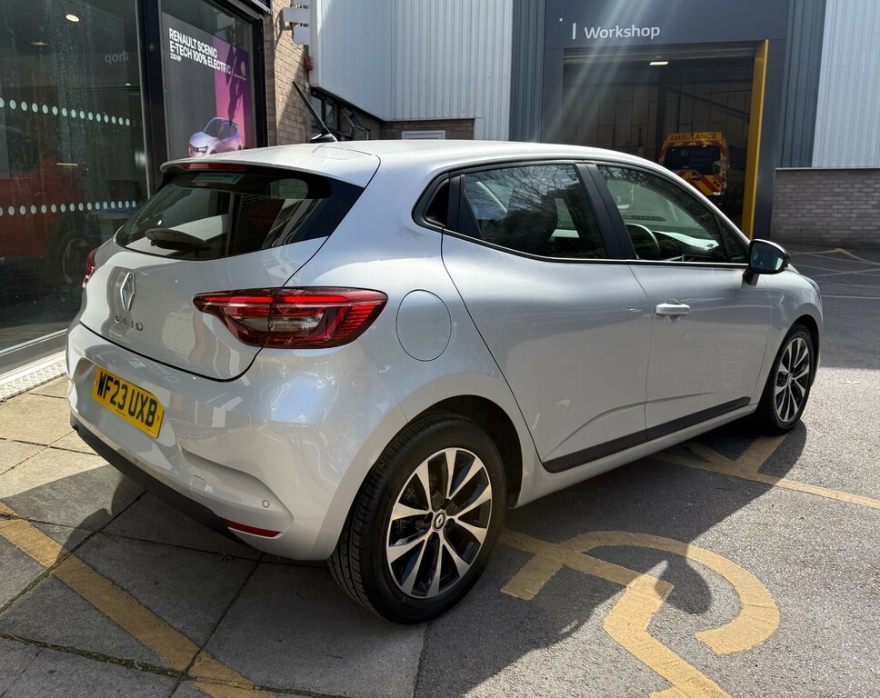 Renault Clio Hatchback Evolution WF23UXB #4