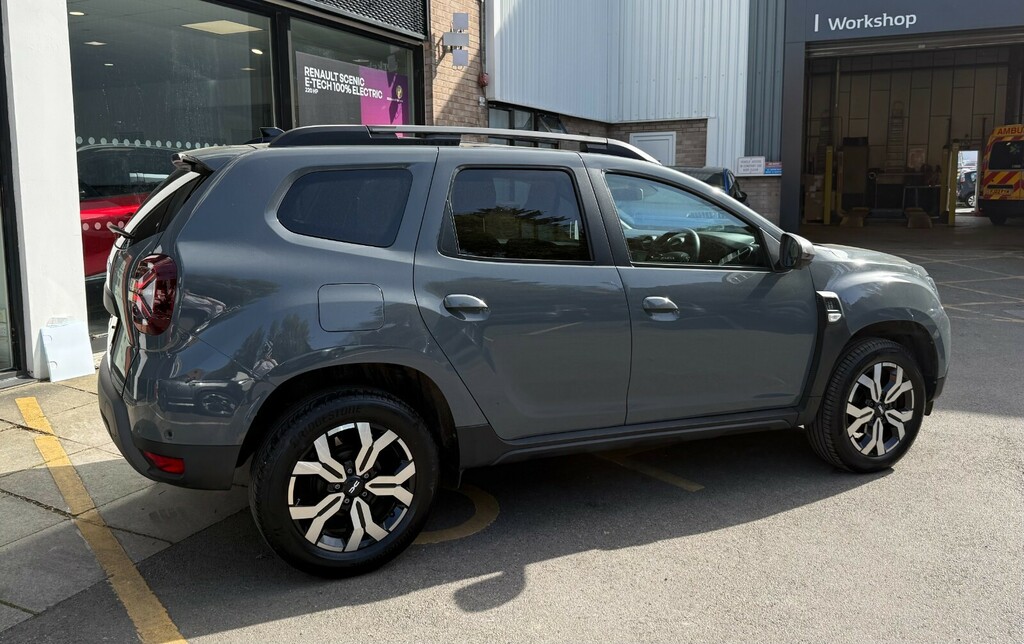 Dacia Duster Estate Journey WJ73NKI Grey #4
