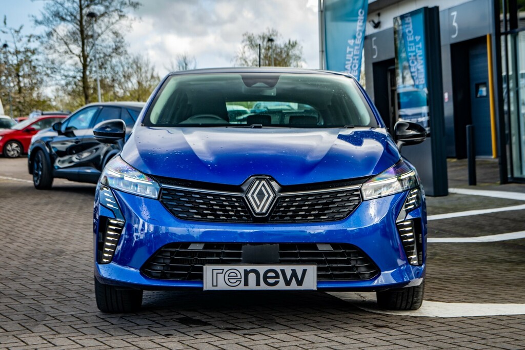 Renault Clio Hatchback Evolution Blue #2
