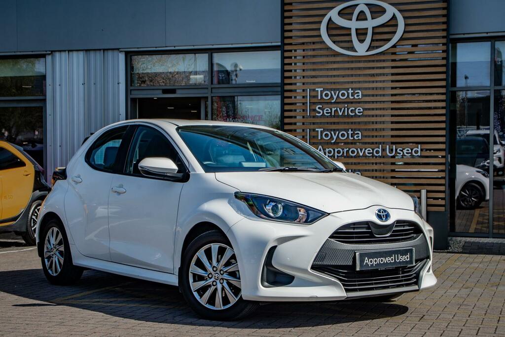 Toyota Yaris 1.5 Vvt-h Icon E-cvt Euro 6 Ss White