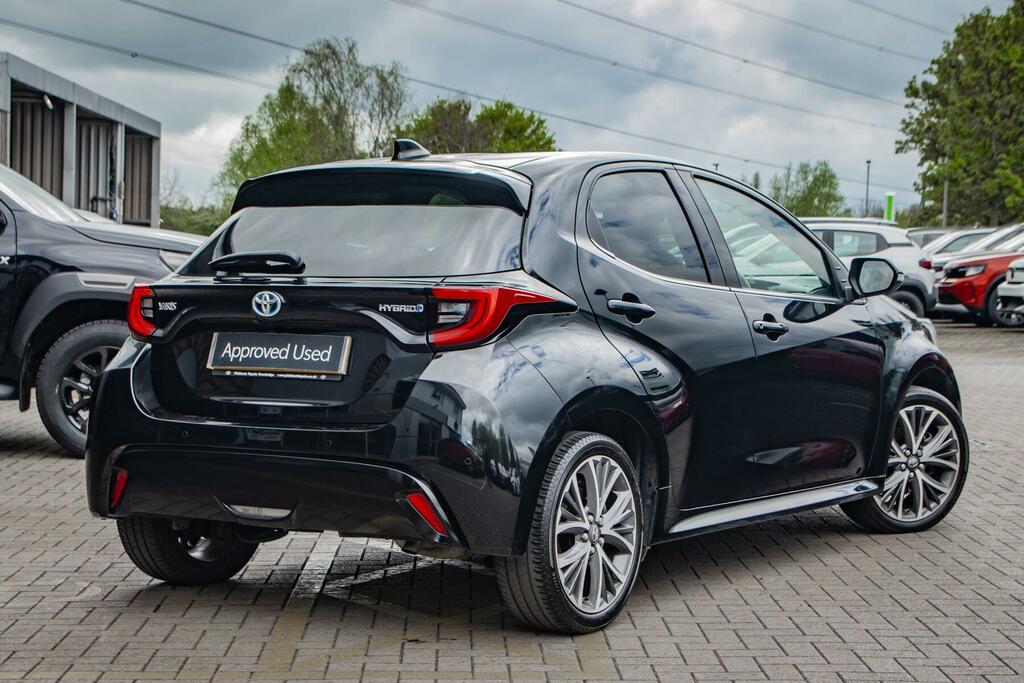 Toyota Yaris 1.5 Vvt-h Excel E-cvt Euro 6 Ss Black #2