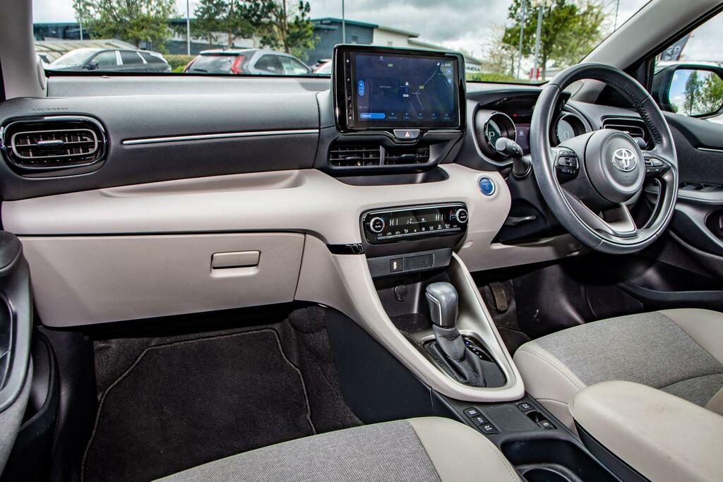 Toyota Yaris 1.5 Vvt-h Excel E-cvt Euro 6 Ss Black #6
