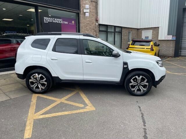 Dacia Duster Estate Journey White #2