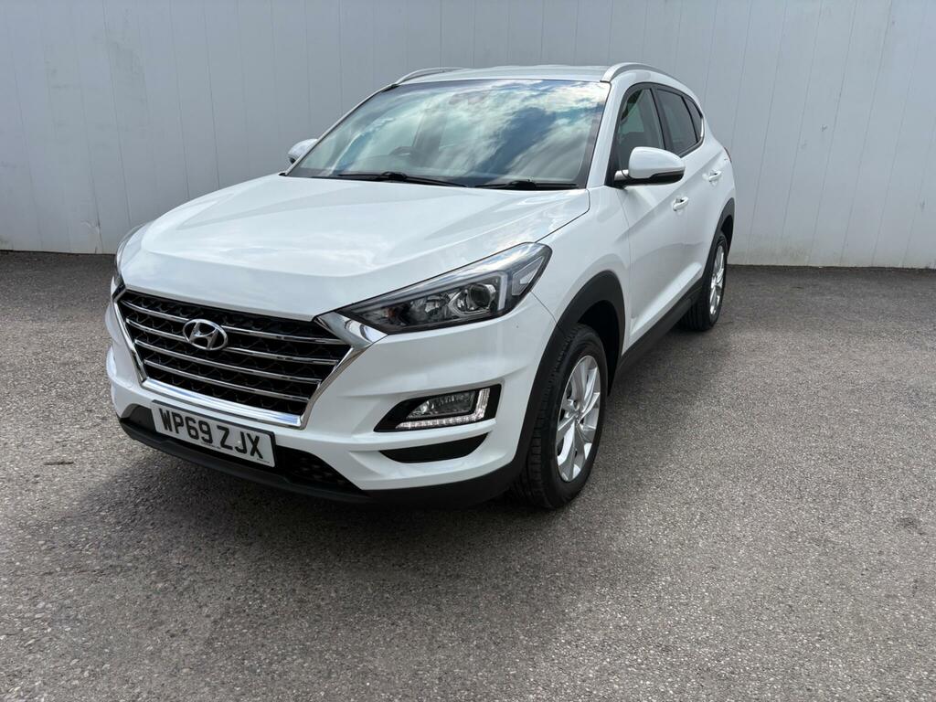 Hyundai Tucson 1.6 Gdi Se Nav Euro 6 Ss WP69ZJX White #3