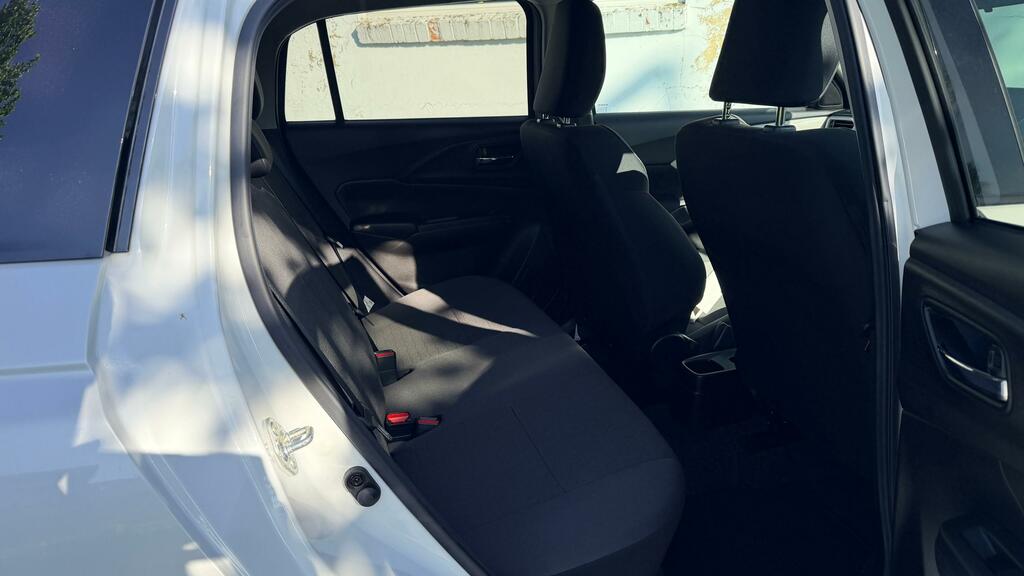 Suzuki Swift 1.2 Mhev Motion Hatchback Hybrid KS74UGD White #6