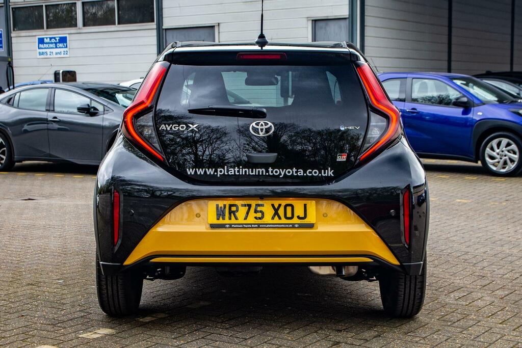 Toyota Aygo X 1.5H Gr Sport Cvt Euro 6 Ss Yellow #4
