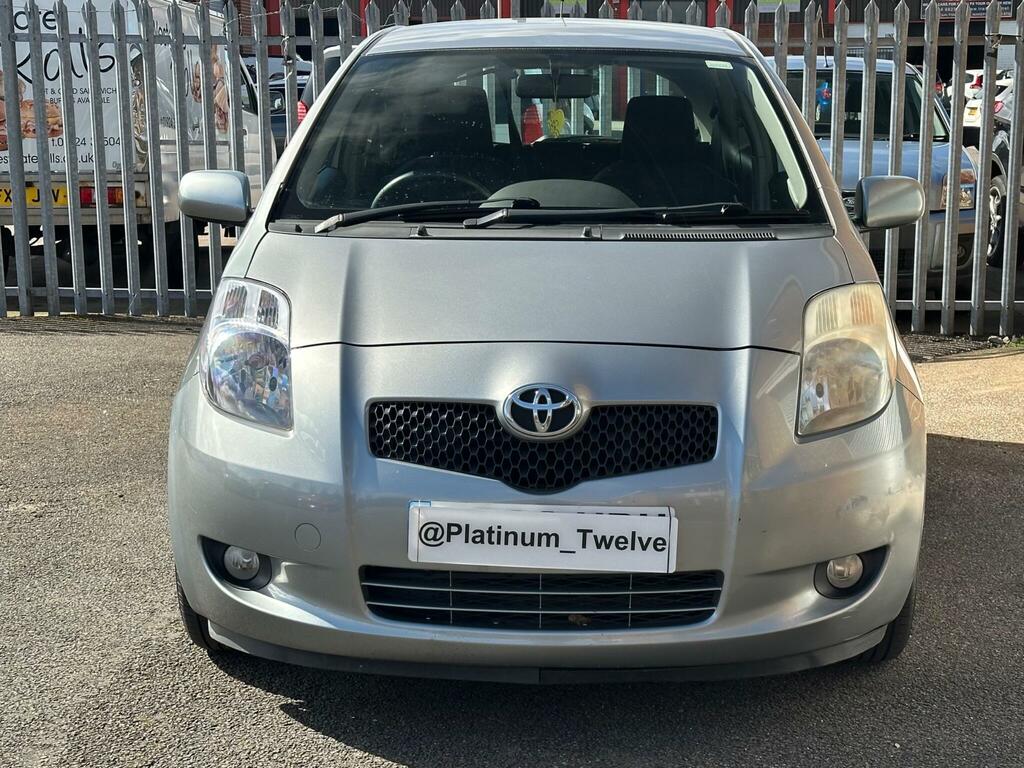 Toyota Yaris 1.3 T3 Multimode Silver #2