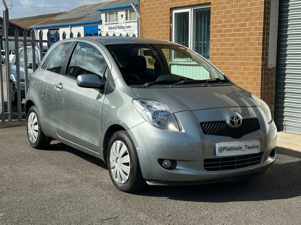 Toyota Yaris 1.3 T3 Multimode Silver