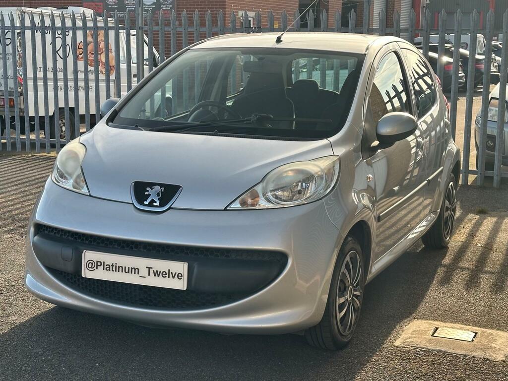 Peugeot 107 1.0 12V Urban 2 Tronic Euro 4 Silver #4