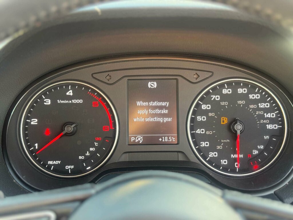 Audi Q2 1.6 Q2 Sport Tdi Black #6