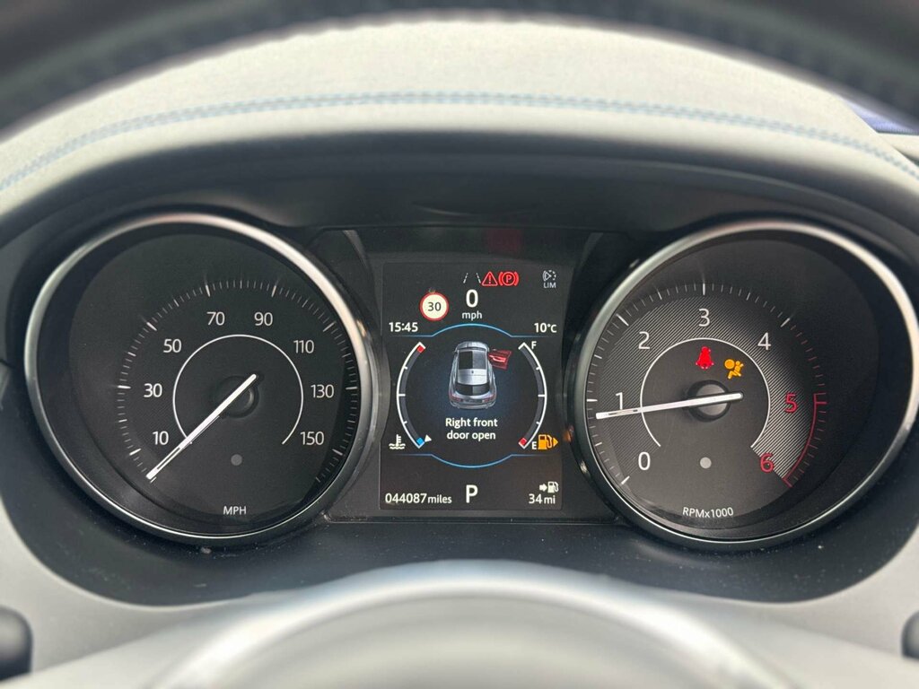 Jaguar E-Pace 2.0 E-pace R-dynamic S D Awd 4Wd HJ18HOL White #6