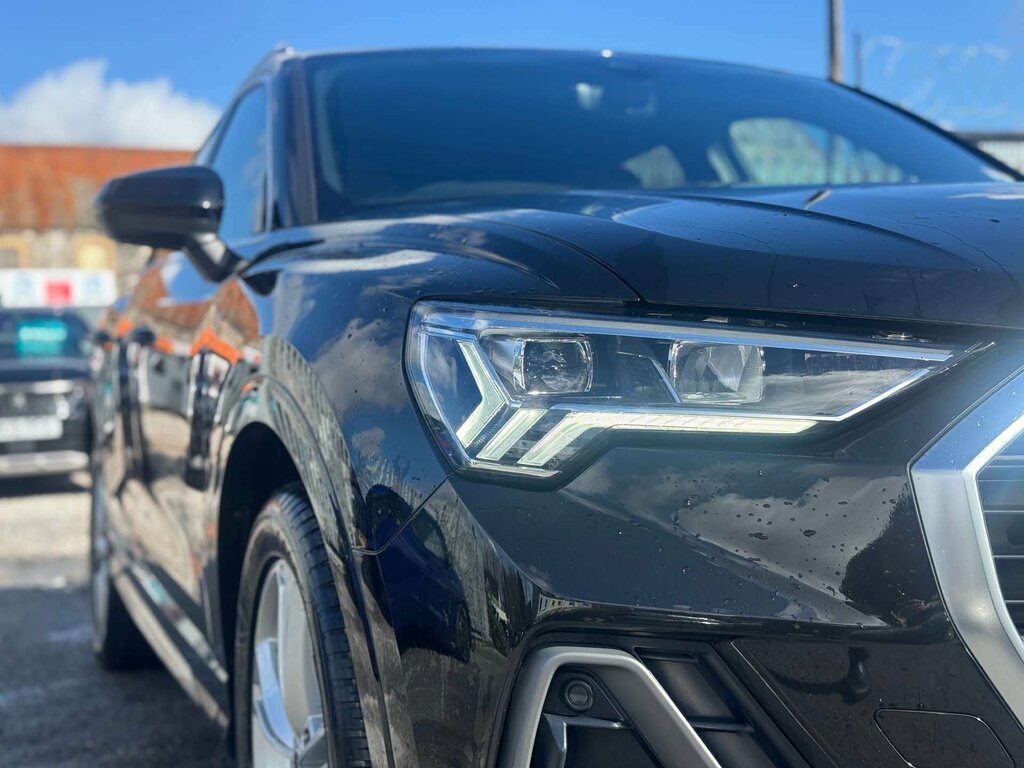 Audi Q3 1.5 Q3 S Line 35 Tfsi Mhev GU21VCT Black #6